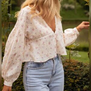 Semi Sheer Oversized Cropped Floral Top w/Buttons, Eyelets, Embroidery SMALL